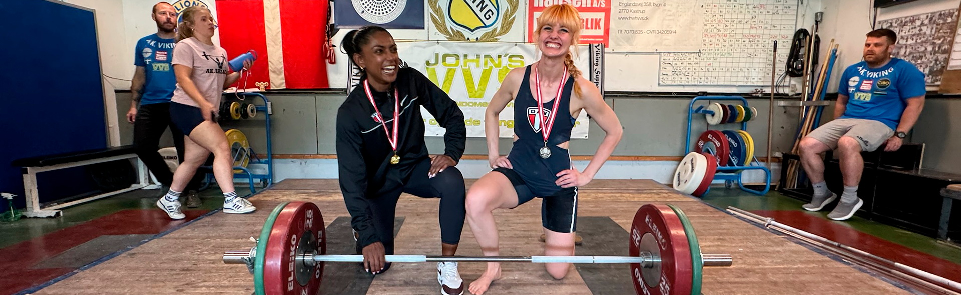 Janany og Katrine til DM 5-kamp_slide_poster