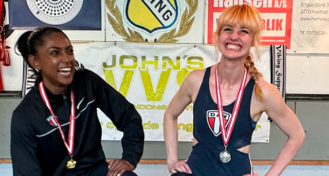 Janany og Katrine til DM 5-kamp_slide_poster