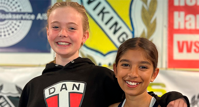 Ea og Nora til DM 5-kamp 2025_slide_poster